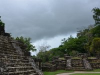 Aufziehende Gewitterwolken, es donnerte schon bedrohlich.